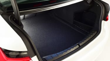 BMW 3 Series - studio boot