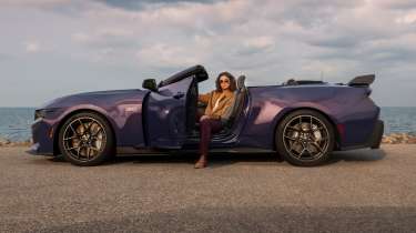 Ford Mustang Dark Horse SC convertible - side door open
