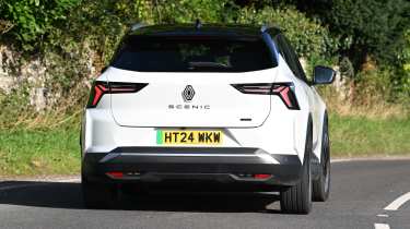 Renault Scenic long-termer - rear cornering