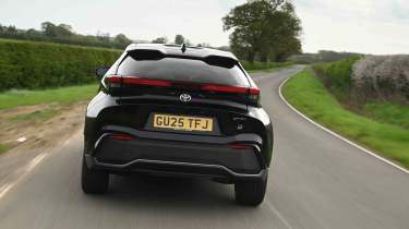 Toyota C-HR - ful width rear