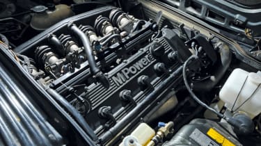 BMW M635 CSi engine