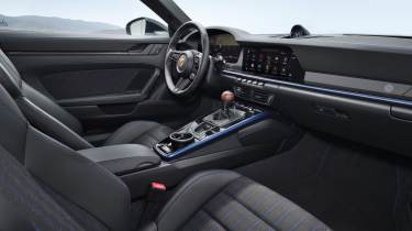 Porsche 911 Carrera T - cabin