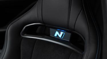 Hyundai Ioniq 6 N - seat detail