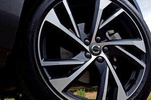 Volvo XC40 - wheel