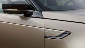 New%20Land%20Rover%20Discovery%20facelift%202020-3.jpg