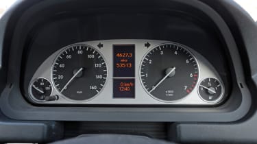 Used Mercedes B-Class - dials
