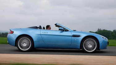 Aston Martin V8 Vantage roadster profile