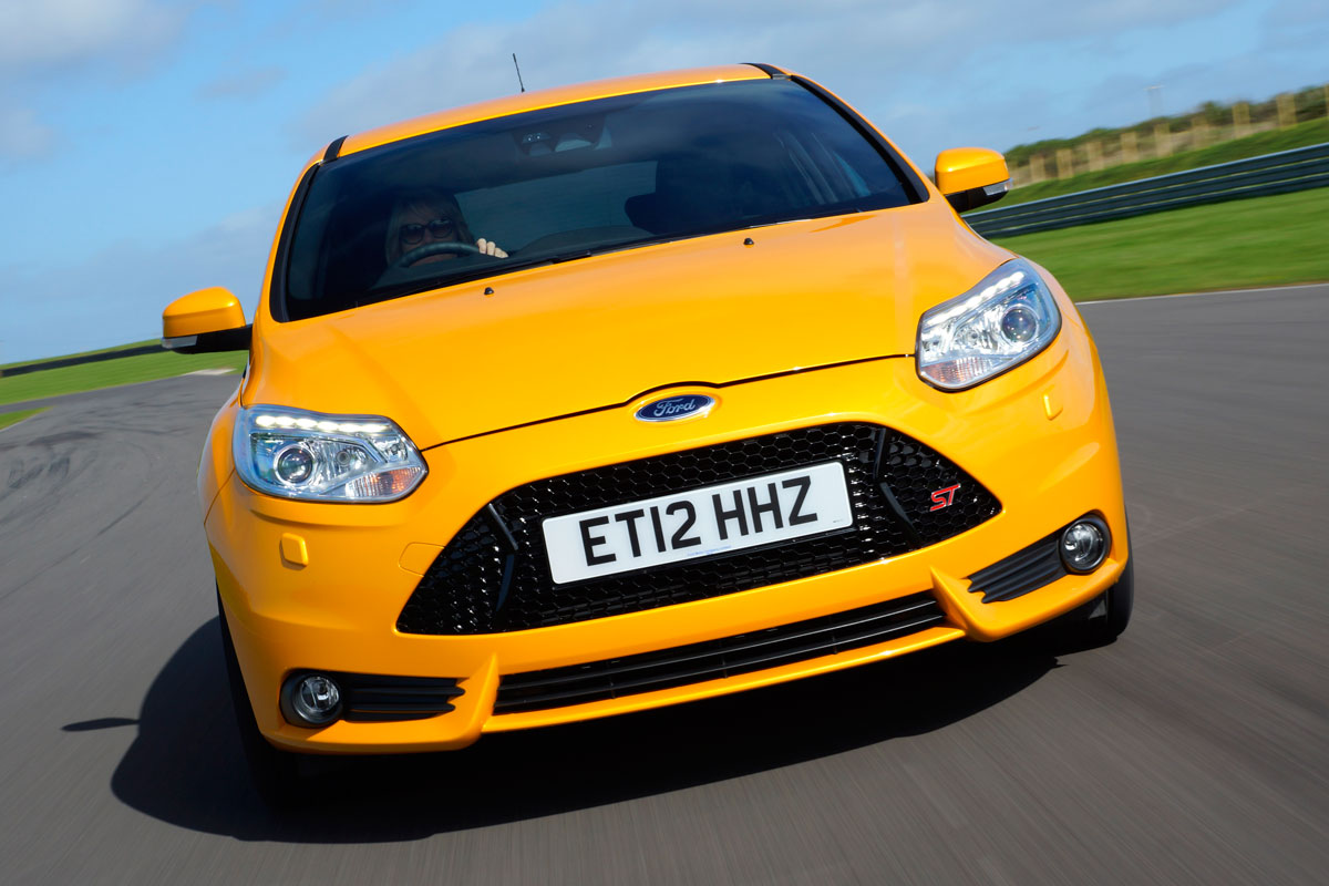 Ford Focus ST  Auto Express