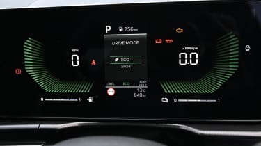 Kia Sportage - digital drivers display