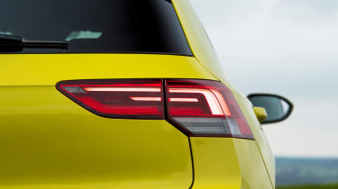 Volkswagen Golf - rear light