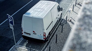 Renault Master Z.E - above charging