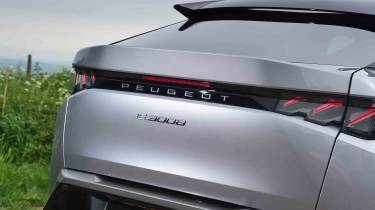 Peugeot E-3008 - tailgate