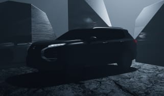 Mitsubishi Outlander - spyshot 3