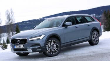 Volvo V90 Cross Country - front static