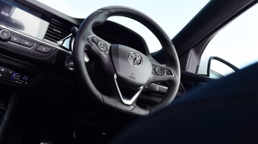 Vauxhall Insignia Grand Sport - steering wheel