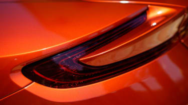 Aston Martin DB11 2016 - rear light
