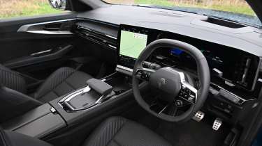 Renault Austral 2026 - front interior 