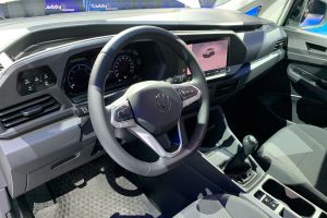 VW Caddy - dash reveal