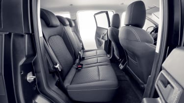 Sono Sion - rear seats