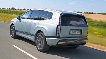 Hyundai Ioniq 9 - rear 3/4