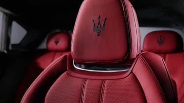 Maserati Levante - press headrest