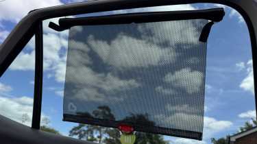 Best car sun shades - Munchkin