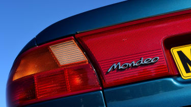 Ford Mondeo Mk1 icon - rear badge