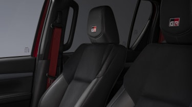 Toyota Hilux GR Sport II - seats