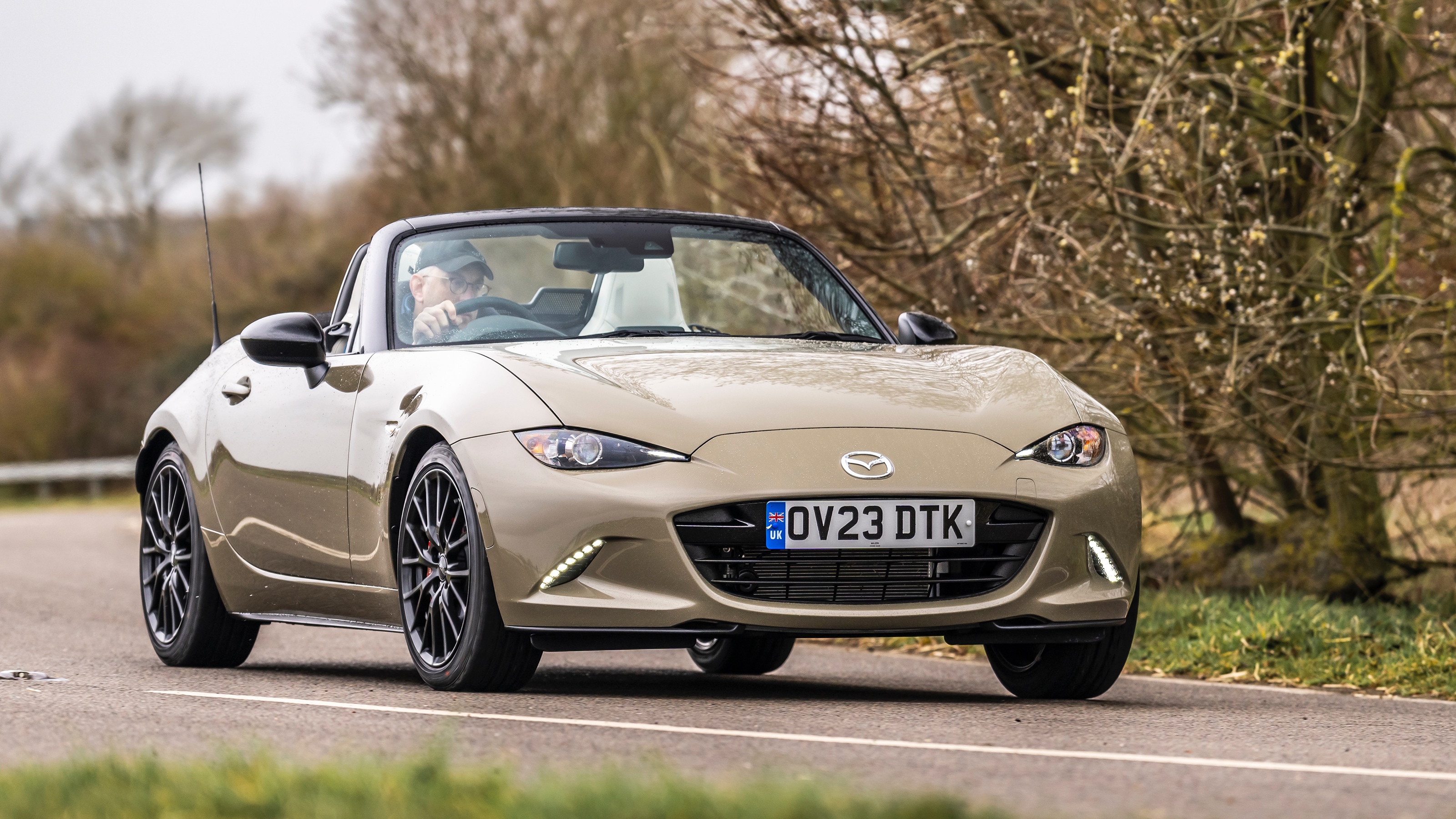 Mazda MX-5 ND: Elegant or Sporty? - Road Test - Review