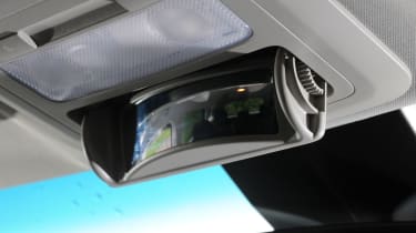 Chevrolet Orlando 2.0 VCDi LTZ mirror