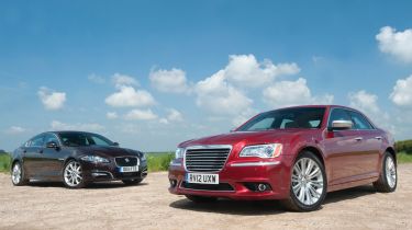 Chrysler 300C vs Jaguar XF