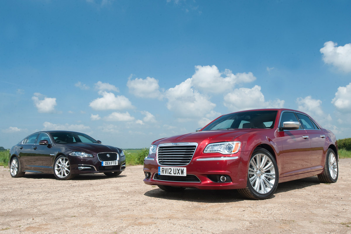 Chrysler 300c Vs Jaguar Xf Group Tests Auto Express