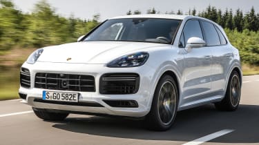 Porsche Cayenne Turbo S E-Hybrid - front tracking