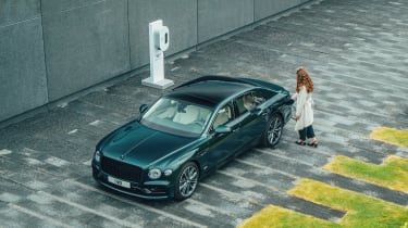 Bentley Flying Spur Hybrid - charging