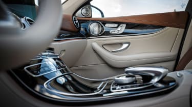 Mercedes E-Class - centre console/door