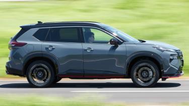 Nissan X-Trail Nismo - dynamic side profile