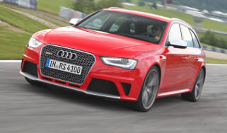 Audi RS4 Avant front tracking