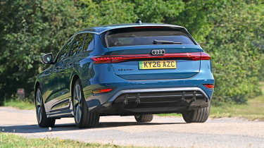 Audi A6 Avant S line e-tron Performance - rear cornering