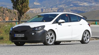 2019 Vauxhall Astra spied - front