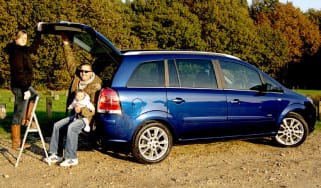 Side view of Vauxhall Zafira 1.9