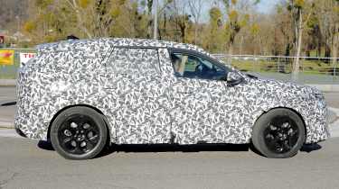 New Citroen C5 Aircross spy shots - side profile