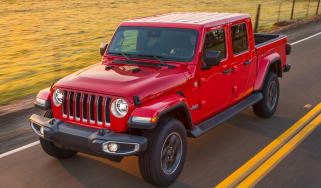 Jeep Gladiator - front