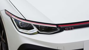 Volkswagen Golf GTI Clubsport - front light