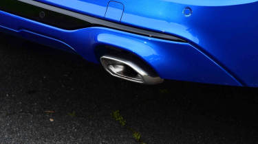 Ford Kuga - exhaust detail