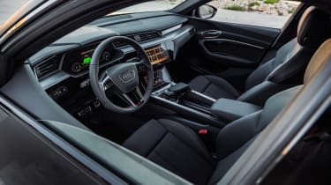 Audi Q8 e-tron Dakar Edition - cabin