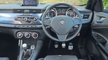Alfa Romeo Giulietta dash
