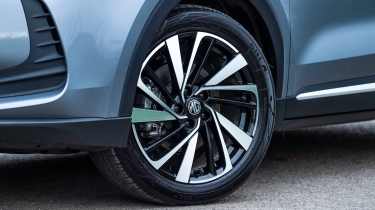 MG ZS - wheel