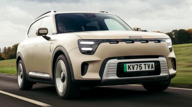 Smart 5 Premium - front 3/4