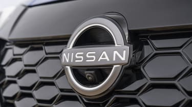 Nissan Juke &#039;Nissan&#039; badge