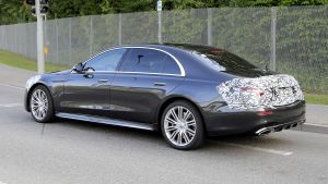 Mercedes%20S-Class%20spyshots-5.jpg